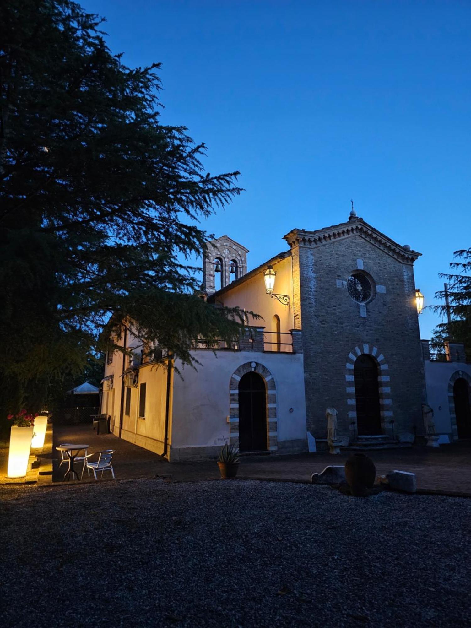 Отель Convento Di San Martino In Crocicchio Урбино Экстерьер фото